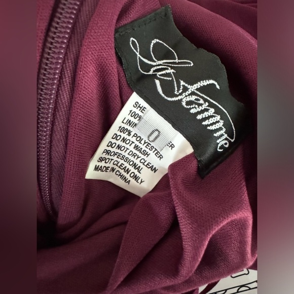 NEW La Femme Strappy Back Jersey Column Gown Size 0 in DarkBerry - Picture 5 of 9